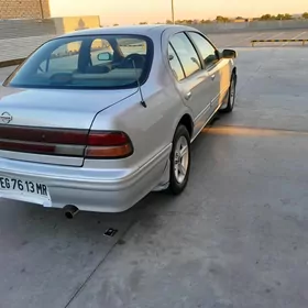 Nissan Cefiro 1995
