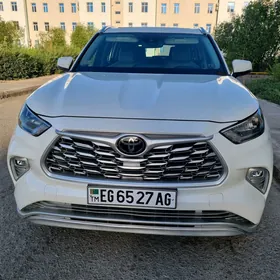 Toyota Highlander 2020