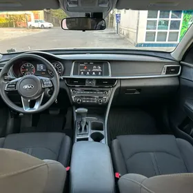 Kia Optima 2019