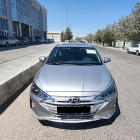 Hyundai Elantra 2020
