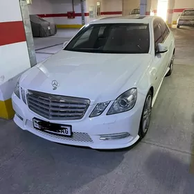 Mercedes-Benz E350 2011
