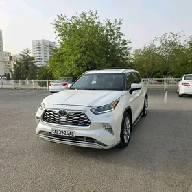 Toyota Highlander 2020