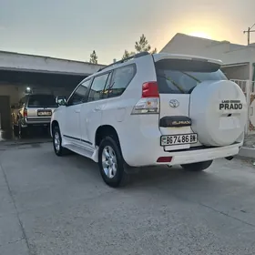 Toyota Land Cruiser Prado 2010
