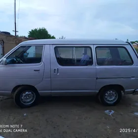 Toyota Hiace 1995