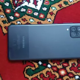 Samsung A12