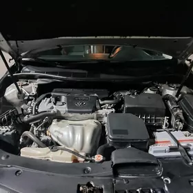 Toyota Camry 2015