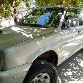Mitsubishi L200 2002