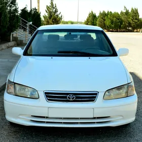 Toyota Camry 2001