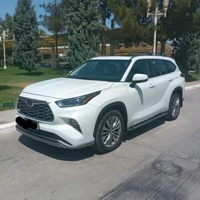 Toyota Highlander 2020
