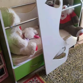 кровать