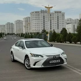 Lexus ES 350 2020