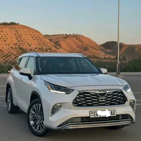 Toyota Highlander 2020