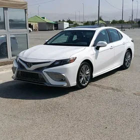Toyota Camry 2022
