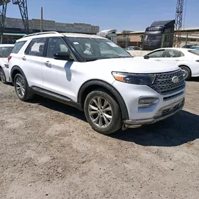 Ford Explorer 2021