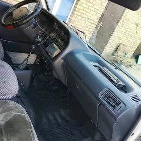 Toyota Hiace 1999