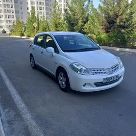 Nissan Versa 2008