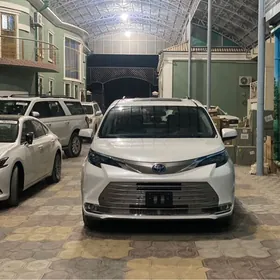 Toyota Sienna 2024