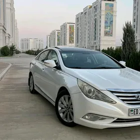 Hyundai Elantra 2012