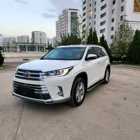 Toyota Highlander 2016