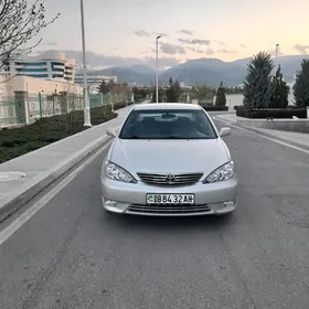 Toyota Camry 2004