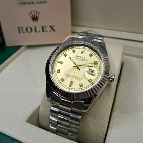Rolex dili akyp işleýär