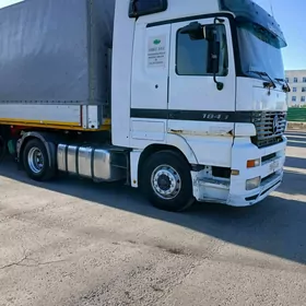 Mercedes-Benz ACTROS 3331 1998