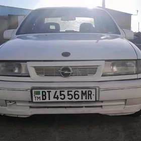Opel Vectra 1990