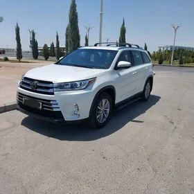 Toyota Highlander 2019