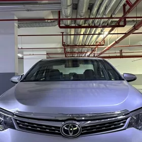Toyota Camry 2015