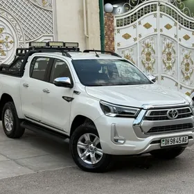 Toyota Hilux 2022