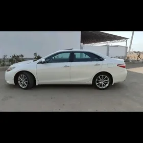 Toyota Camry 2016