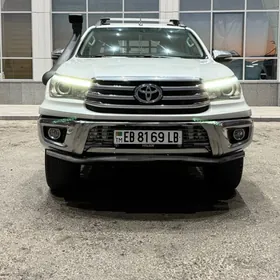Toyota Hilux 2017