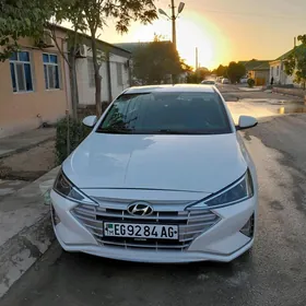 Hyundai Elantra 2020
