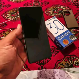Tecno Camon 30