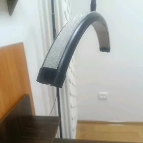led lampa salonda isleyan ucin