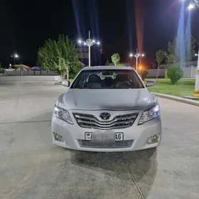 Toyota Camry 2010