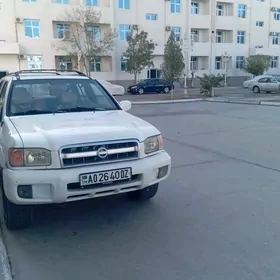 Infiniti QX4 1998