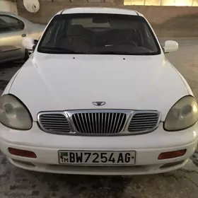 Daewoo Leganza 1998