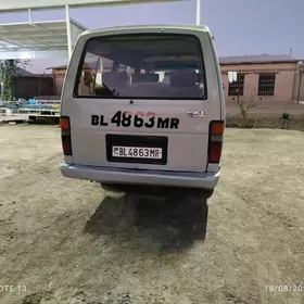 Toyota Hiace 1987