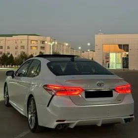 Toyota Camry 2020