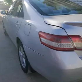 Toyota Camry 2010