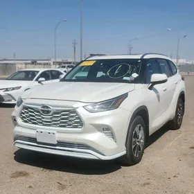 Toyota Highlander 2020