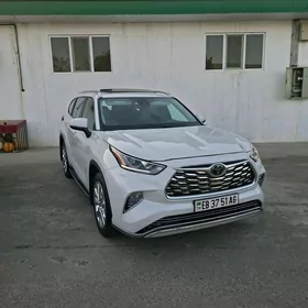 Toyota Highlander 2020