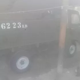 UAZ 452 1984