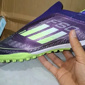 butsy Adidas f50