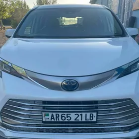 Toyota Sienna 2022
