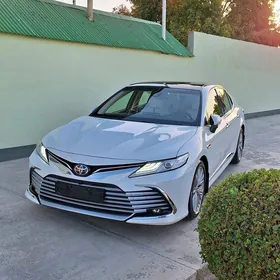 Toyota Camry 2022