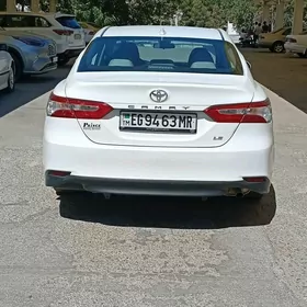 Toyota Camry 2020