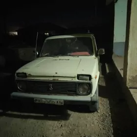 Lada Niva 1986