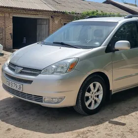 Toyota Sienna 2005